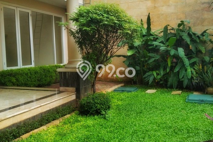 Sewa Rumah Nyaman LT 550m2 / LB 650m2 di Pondok Indah, Jakarta Selatan Sewa Rumah Nyaman LT 550m2 / LB 650m2 di Pondok Indah, Jakarta Selatan