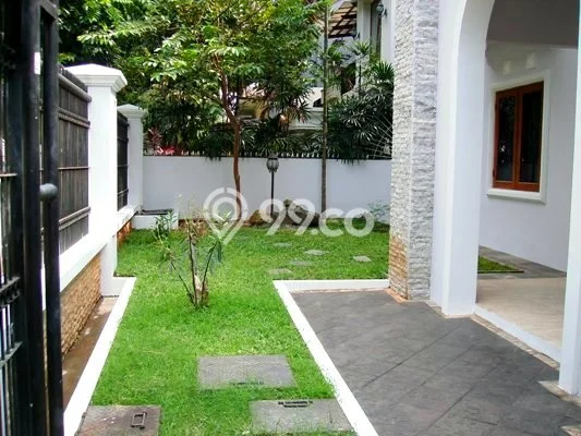 Disewakan Rumah Murah di Pondok Indah Jakarta Selatan dengan 4 Kamar Tidur Disewakan Rumah Murah di Pondok Indah Jakarta Selatan dengan 4 Kamar Tidur