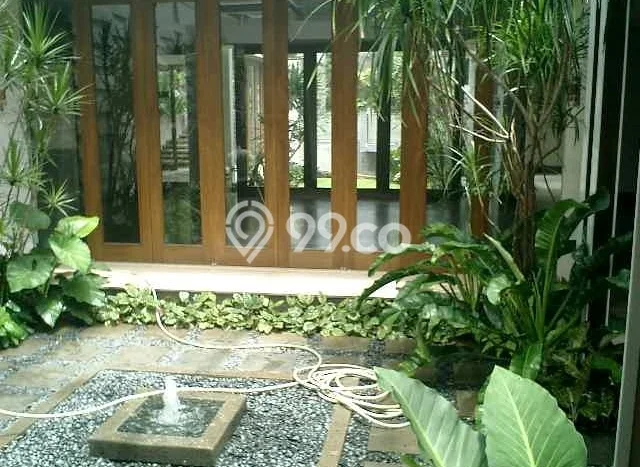 Disewakan Cepat Rumah Kondisi Baik di Kawasan Kebayoran Baru, Jakarta Selatan Disewakan Cepat Rumah Kondisi Baik di Kawasan Kebayoran Baru, Jakarta Selatan