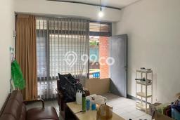 Disewakan Segera Rumah Kondisi Baik di Area Astanaanyar, Bandung Disewakan Segera Rumah Kondisi Baik di Area Astanaanyar, Bandung