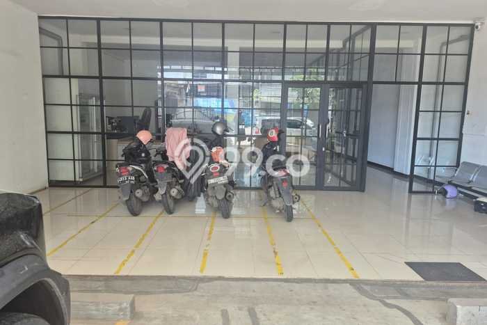 Ruko Disewa di Bandung dengan LB 350m2 Area Komersial Ramai Ruko Disewa di Bandung dengan LB 350m2 Area Komersial Ramai