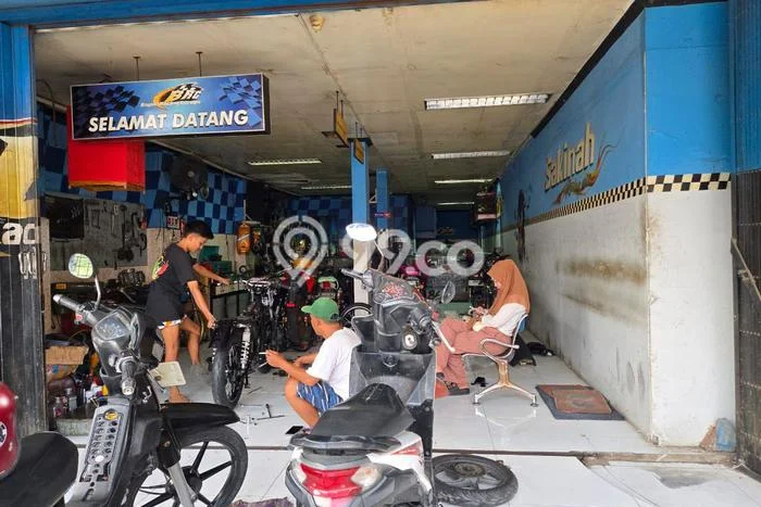 Ruko Dijual di Surabaya LT 180m2 & LB 540m2 Lokasi Terbaik! Ruko Dijual di Surabaya LT 180m2 & LB 540m2 Lokasi Terbaik!