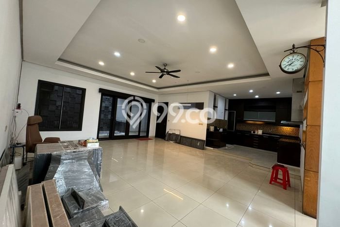 Rumah Luxury Modern Tanpa Renovasi di Pantai Indah Kapuk Jakarta Utara Rumah Luxury Modern Tanpa Renovasi di Pantai Indah Kapuk Jakarta Utara