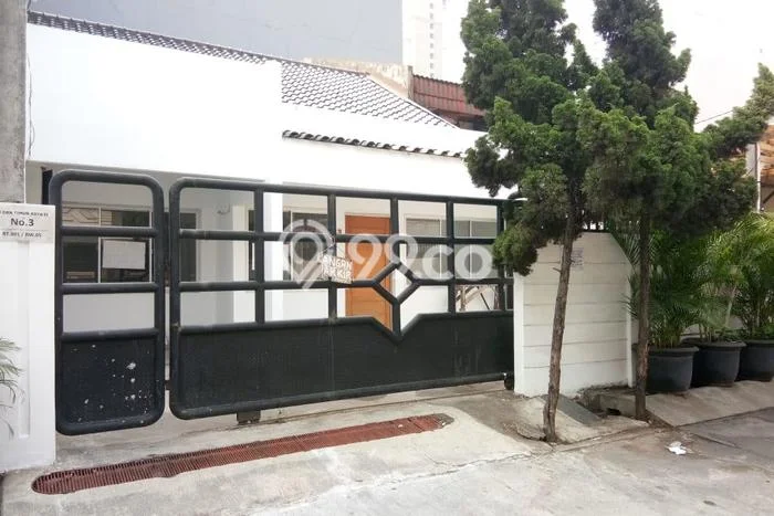 Rumah Asri di , 2 KM, Bebas Macet Rumah Asri di , 2 KM, Bebas Macet