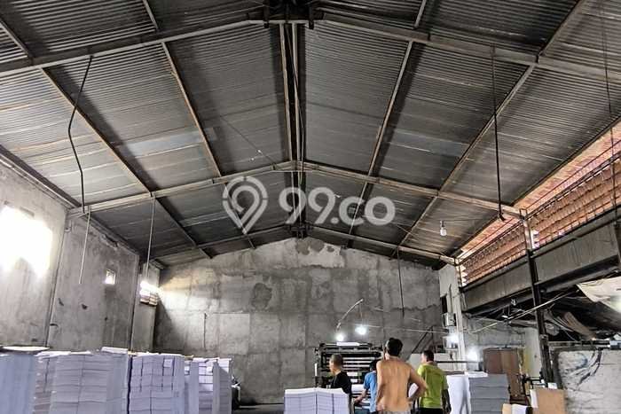 Gudang di Kenjeran, Luas 450m2m², Area Komersial, Lokasi Strategis Gudang di Kenjeran, Luas 450m2m², Area Komersial, Lokasi Strategis
