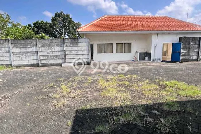 Gudang disewakan lokasi strategis Lengkong Nganjuk 1500m2 Gudang disewakan lokasi strategis Lengkong Nganjuk 1500m2