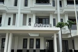 Jual Rumah Mewah Elegan Dengan View Eksklusif di Alam Sutera, Tangerang Jual Rumah Mewah Elegan Dengan View Eksklusif di Alam Sutera, Tangerang