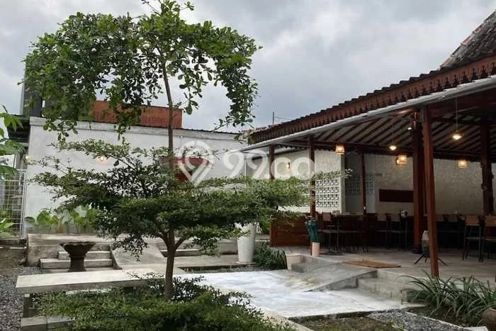 Disewakan Komersial di Ngaglik Sleman LT 1300m2, LB 400m2 Disewakan Komersial di Ngaglik Sleman LT 1300m2, LB 400m2