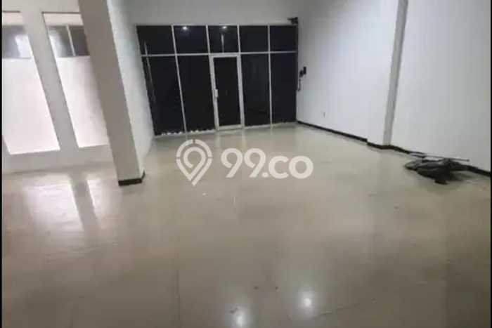 Ruko Area Strategis Kawasan Depok, Luas 270m², Jalur Utama Ruko Area Strategis Kawasan Depok, Luas 270m², Jalur Utama