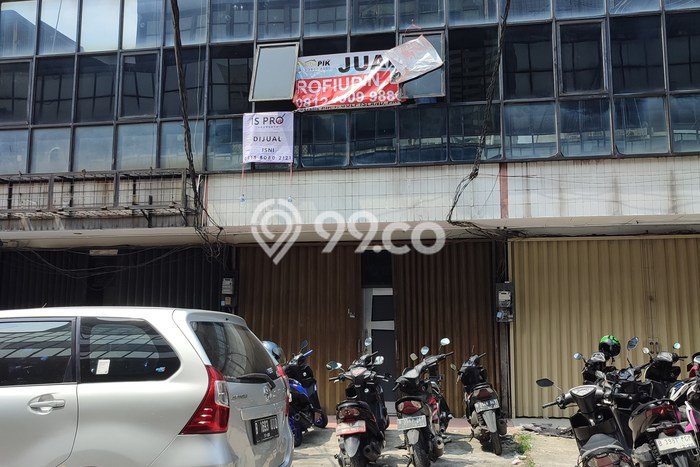 Unit Ruko Dijual di Jakarta Pusat LT 76m2 & LB 195m2 Unit Ruko Dijual di Jakarta Pusat LT 76m2 & LB 195m2
