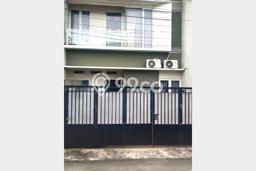 Rumah Strategis Modern Lb 80m2 di Cipayung, Jakarta Timur Rumah Strategis Modern Lb 80m2 di Cipayung, Jakarta Timur