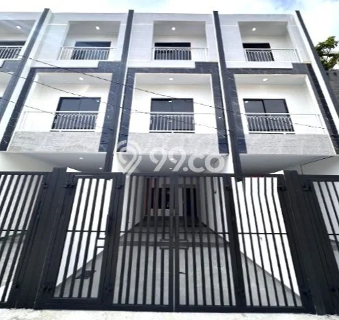 Ready to Use! Luxury House LT 68m2 Desain Modern di Tanjung Duren Ready to Use! Luxury House LT 68m2 Desain Modern di Tanjung Duren