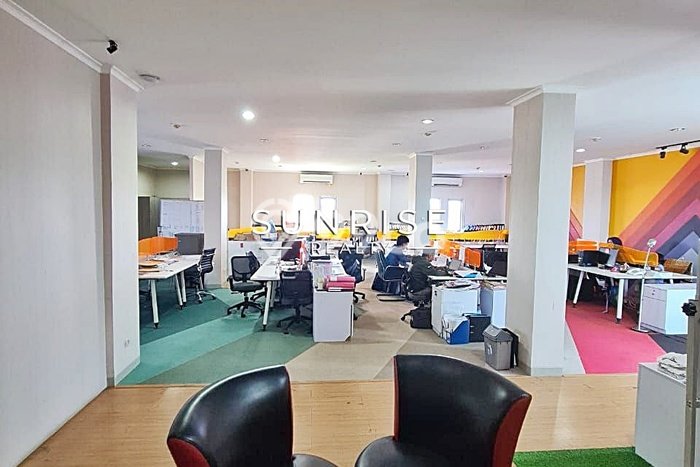 Kantor Dijual di Prime Area Jakarta Selatan Luas 1110m2 Kantor Dijual di Prime Area Jakarta Selatan Luas 1110m2