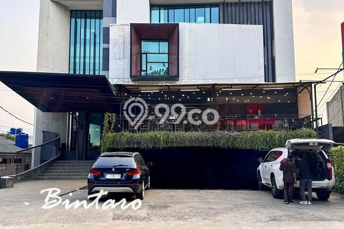 INVESTASI MENGUNTUNGKAN! Kantor di , Luas 2110m2m², Pusat Komersial INVESTASI MENGUNTUNGKAN! Kantor di , Luas 2110m2m², Pusat Komersial