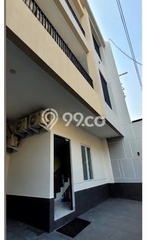 Kost Dijual di Kemanggisan dengan 60 KT dan Luas 500m2 Kost Dijual di Kemanggisan dengan 60 KT dan Luas 500m2