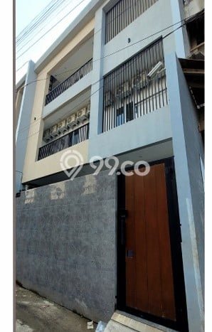 Kost Dijual di Kemanggisan dengan 60 KT dan Luas 500m2 Kost Dijual di Kemanggisan dengan 60 KT dan Luas 500m2