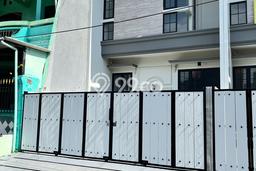 Rumah Strategis Minimalis Lb 150m2 di Rungkut, Surabaya Rumah Strategis Minimalis Lb 150m2 di Rungkut, Surabaya