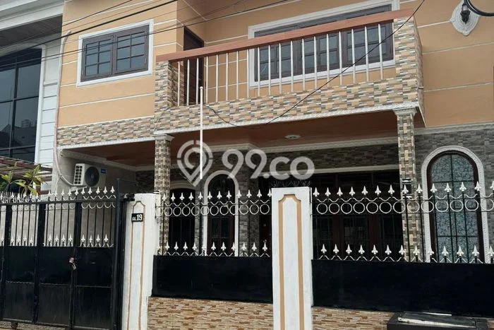 Rumah Eksklusif Dijual LT 200m2 di Kelapa Gading, Jakarta Utara Rumah Eksklusif Dijual LT 200m2 di Kelapa Gading, Jakarta Utara