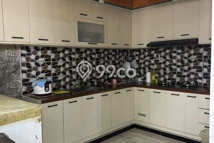 Rumah Eksklusif Dijual LT 200m2 di Kelapa Gading, Jakarta Utara Rumah Eksklusif Dijual LT 200m2 di Kelapa Gading, Jakarta Utara