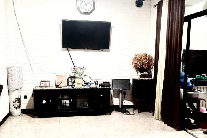 Dijual Cepat Rumah Bagus Siap Huni LB 280m2 di Tarumajaya, Bekasi Dijual Cepat Rumah Bagus Siap Huni LB 280m2 di Tarumajaya, Bekasi