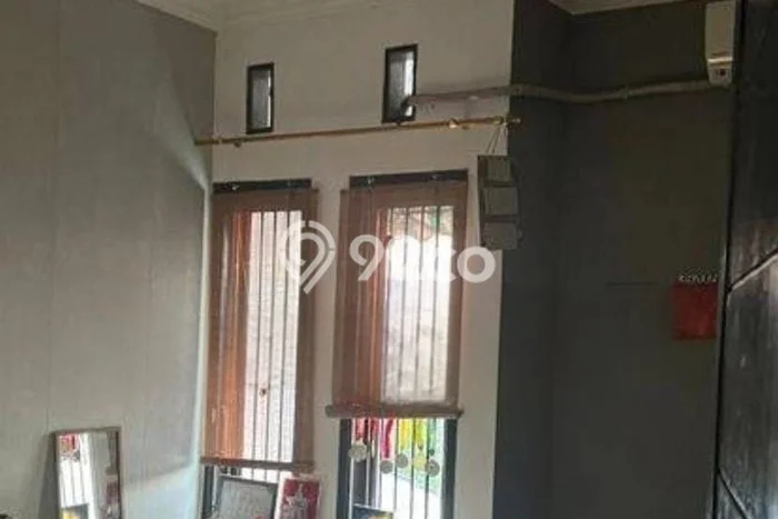 Jual Rumah Eksklusif 4 KT di Jatiwaringin, Bekasi Jual Rumah Eksklusif 4 KT di Jatiwaringin, Bekasi