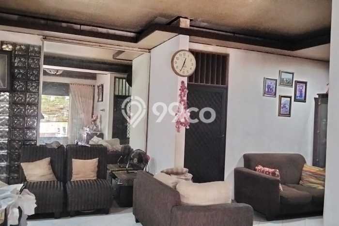 Rumah Modern 3 KT di Manukan Surabaya Semi Furnished Rumah Modern 3 KT di Manukan Surabaya Semi Furnished