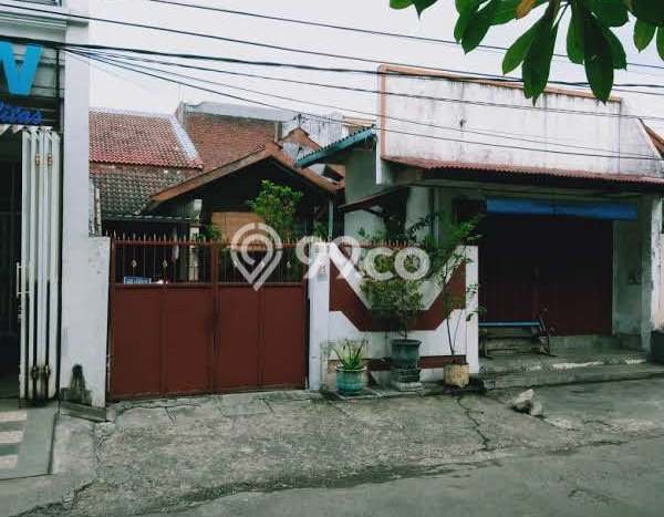 Rumah Modern 3 KT di Manukan Surabaya Semi Furnished Rumah Modern 3 KT di Manukan Surabaya Semi Furnished