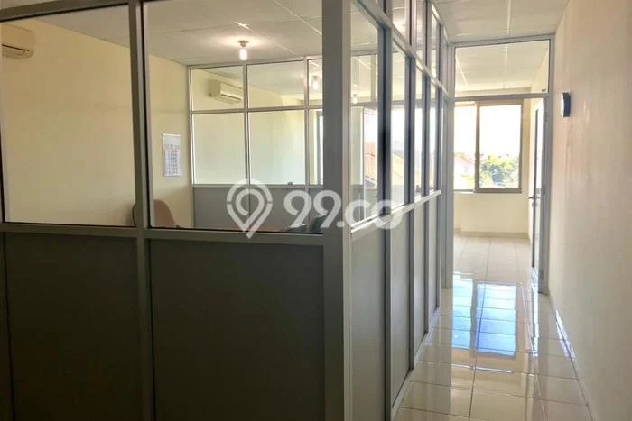 Ruko Disewakan di Area Ramai Kebon Jeruk, Jakarta Barat Ruko Disewakan di Area Ramai Kebon Jeruk, Jakarta Barat