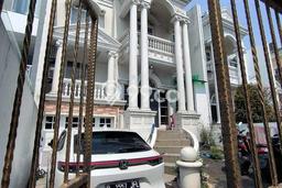 Rumah Elit LB 325m2 Siap Huni Desain Elegan di Pantai Indah Kapuk, Jakarta Utara Rumah Elit LB 325m2 Siap Huni Desain Elegan di Pantai Indah Kapuk, Jakarta Utara