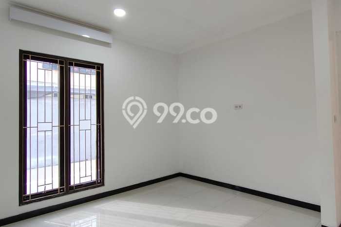 Rumah Elit Modern Siap Huni di Meruya Jakarta Barat Rumah Elit Modern Siap Huni di Meruya Jakarta Barat