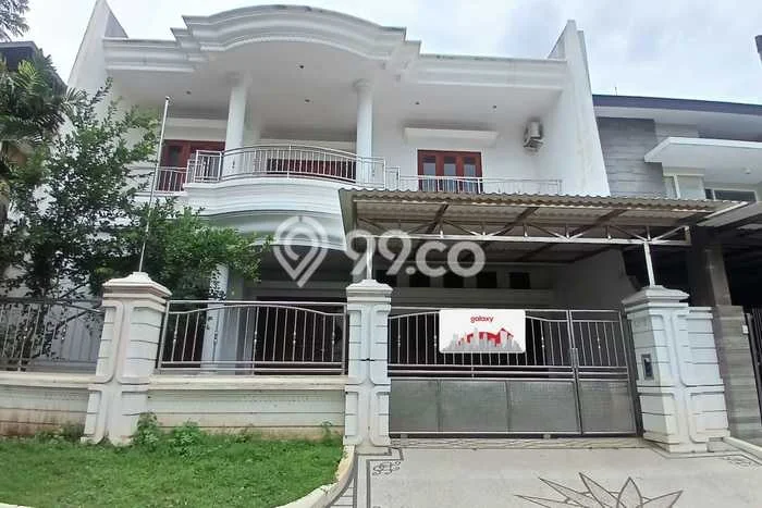 Hunian Mewah LB 500m2 Siap Pakai Desain Elegan di Mulyosari, Surabaya Hunian Mewah LB 500m2 Siap Pakai Desain Elegan di Mulyosari, Surabaya