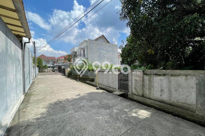 Lahan Dijual Lokasi Strategis di Jakarta Selatan dengan Luas 200m2 Lahan Dijual Lokasi Strategis di Jakarta Selatan dengan Luas 200m2