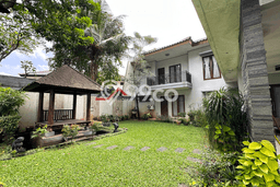 Rumah Luxury Modern Tanpa Renovasi di Cipete Jakarta Selatan Rumah Luxury Modern Tanpa Renovasi di Cipete Jakarta Selatan