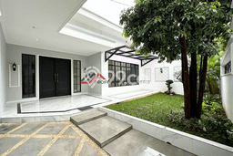 Rumah Eksklusif Dijual LT 515m2 di Cilandak, Jakarta Selatan Rumah Eksklusif Dijual LT 515m2 di Cilandak, Jakarta Selatan