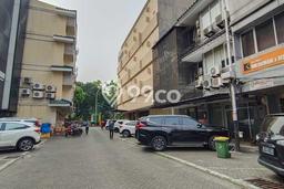 Unit Komersial Dijual di Kebayoran Baru Jakarta Selatan Luas Tanah 204m2, Luas Bangunan 272m2 Unit Komersial Dijual di Kebayoran Baru Jakarta Selatan Luas Tanah 204m2, Luas Bangunan 272m2