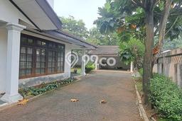 Rumah Elit LB 750m2 Siap Huni Desain Elegan di Kemang, Jakarta Selatan Rumah Elit LB 750m2 Siap Huni Desain Elegan di Kemang, Jakarta Selatan