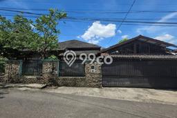 Rumah Luxury Modern Tanpa Renovasi di Jati Padang Jakarta Selatan Rumah Luxury Modern Tanpa Renovasi di Jati Padang Jakarta Selatan