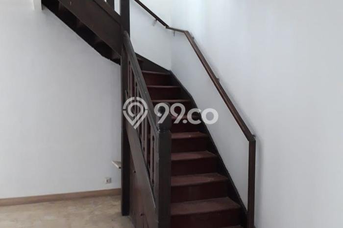Jual Rumah Luas Elegan Dengan View Cantik di Bintaro, Jakarta Selatan Jual Rumah Luas Elegan Dengan View Cantik di Bintaro, Jakarta Selatan