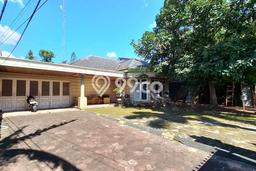 For Sale! Premium House LT 1094m2 Desain Modern di Jati Padang For Sale! Premium House LT 1094m2 Desain Modern di Jati Padang