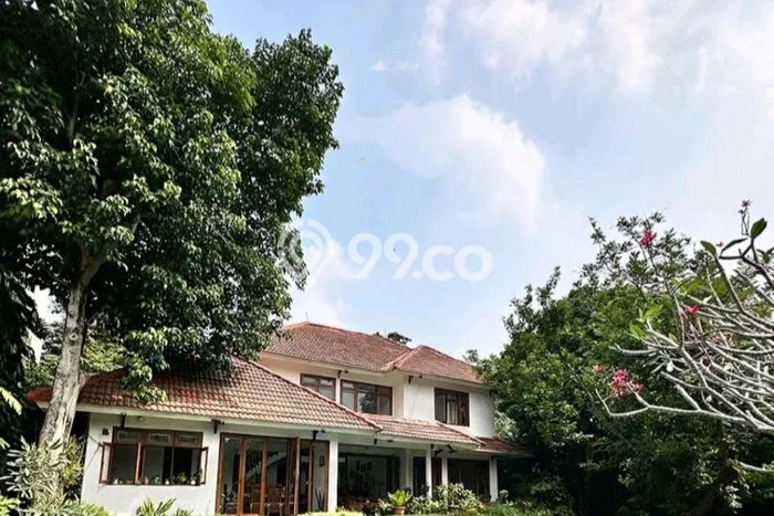 Rumah Elit LB 300m2 Siap Huni Desain Elegan di Pejaten, Jakarta Selatan Rumah Elit LB 300m2 Siap Huni Desain Elegan di Pejaten, Jakarta Selatan