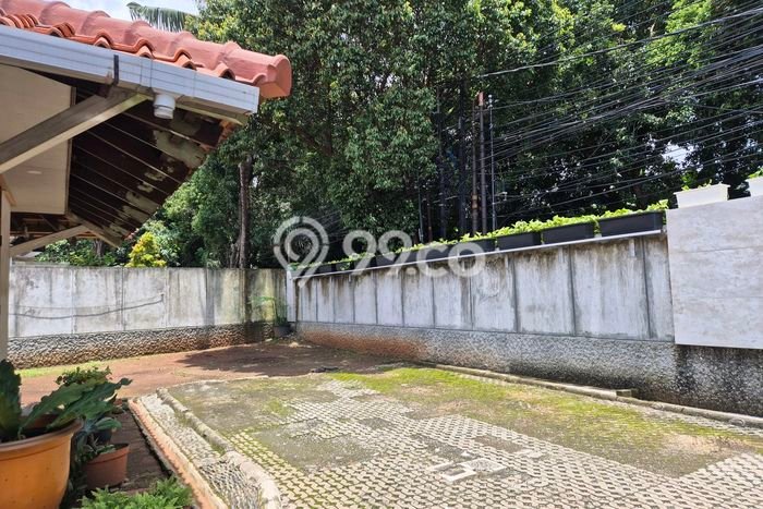Komersial Bagus Dijual LB 200m2 Lokasi Strategis Jakarta Selatan Area Cocok untuk Berbisnis Komersial Bagus Dijual LB 200m2 Lokasi Strategis Jakarta Selatan Area Cocok untuk Berbisnis
