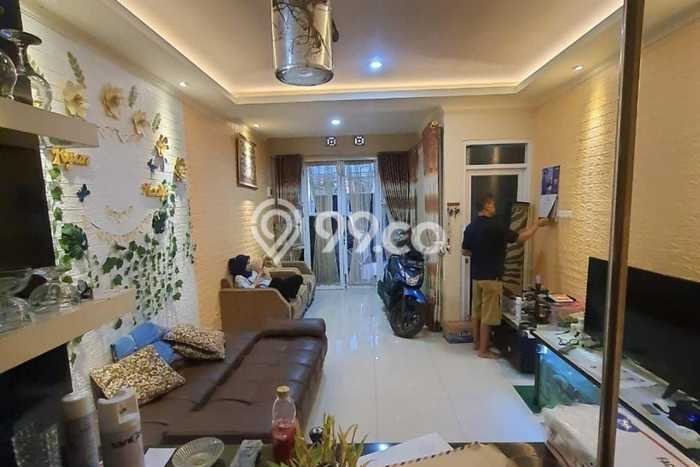 For Sale Rumah 4 Kamar Lokasi Strategis Nyaman dan Strategis di Cimahi Selatan For Sale Rumah 4 Kamar Lokasi Strategis Nyaman dan Strategis di Cimahi Selatan