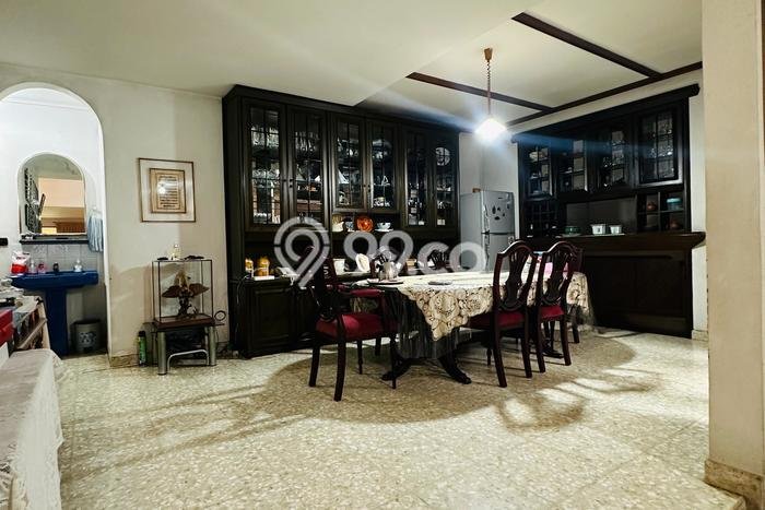 Jual Rumah Luas Elegan Dengan View Eksklusif di Bintaro, Tangerang Selatan Jual Rumah Luas Elegan Dengan View Eksklusif di Bintaro, Tangerang Selatan