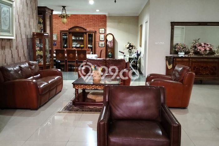 Hunian Mewah LB 700m2 Siap Pakai Desain Elegan di Kayu Putih, Jakarta Timur Hunian Mewah LB 700m2 Siap Pakai Desain Elegan di Kayu Putih, Jakarta Timur