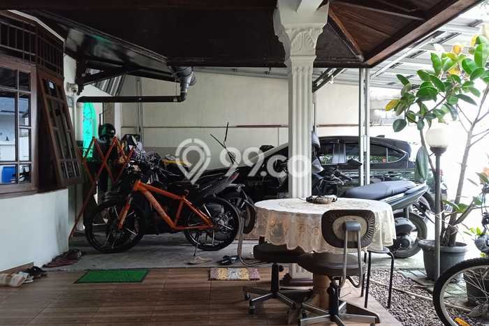 Rumah Luxury Modern Siap Huni di Condet Jakarta Timur Rumah Luxury Modern Siap Huni di Condet Jakarta Timur