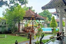 Vila Kawasan , Area 1400m2m², Dekat Mudah Pusat Kota Vila Kawasan , Area 1400m2m², Dekat Mudah Pusat Kota