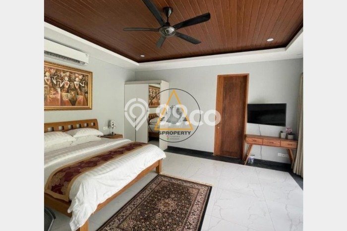 Investasi Potensial! Vila Kawasan , Luas 330m2m², Akses ke Fasilitas Umum Investasi Potensial! Vila Kawasan , Luas 330m2m², Akses ke Fasilitas Umum