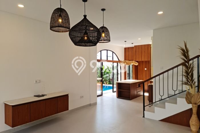 Vila Kawasan , Dimensi 250m2m², Akses ke beragam keperluan Vila Kawasan , Dimensi 250m2m², Akses ke beragam keperluan