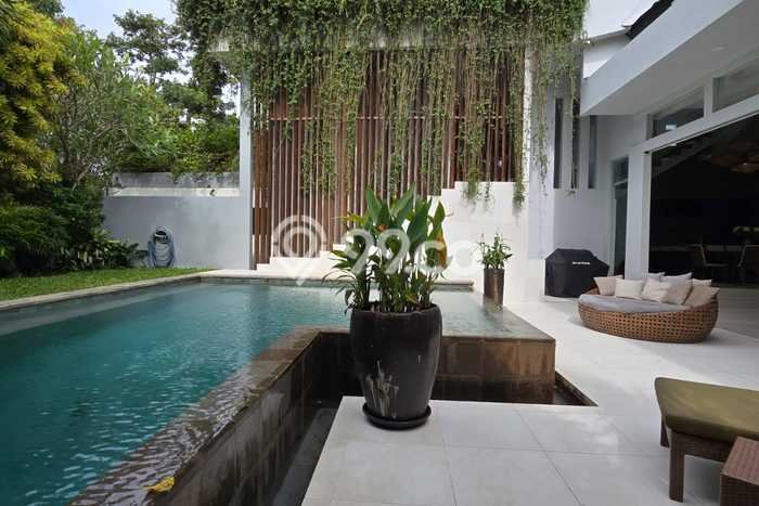 Peluang Bisnis! Vila di , Luas 400m2m², Area Strategis dengan nilai tinggi Peluang Bisnis! Vila di , Luas 400m2m², Area Strategis dengan nilai tinggi