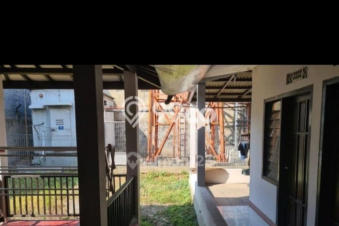 Rumah Modern Cantik 3 KT Siap Huni di Rungkut Rumah Modern Cantik 3 KT Siap Huni di Rungkut